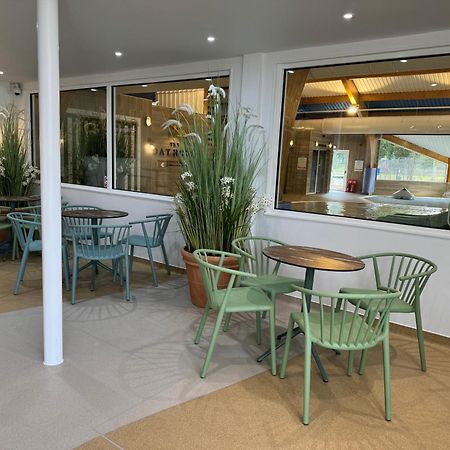 The Boat House, Hot Tub Lodge South Cerney Zewnętrze zdjęcie