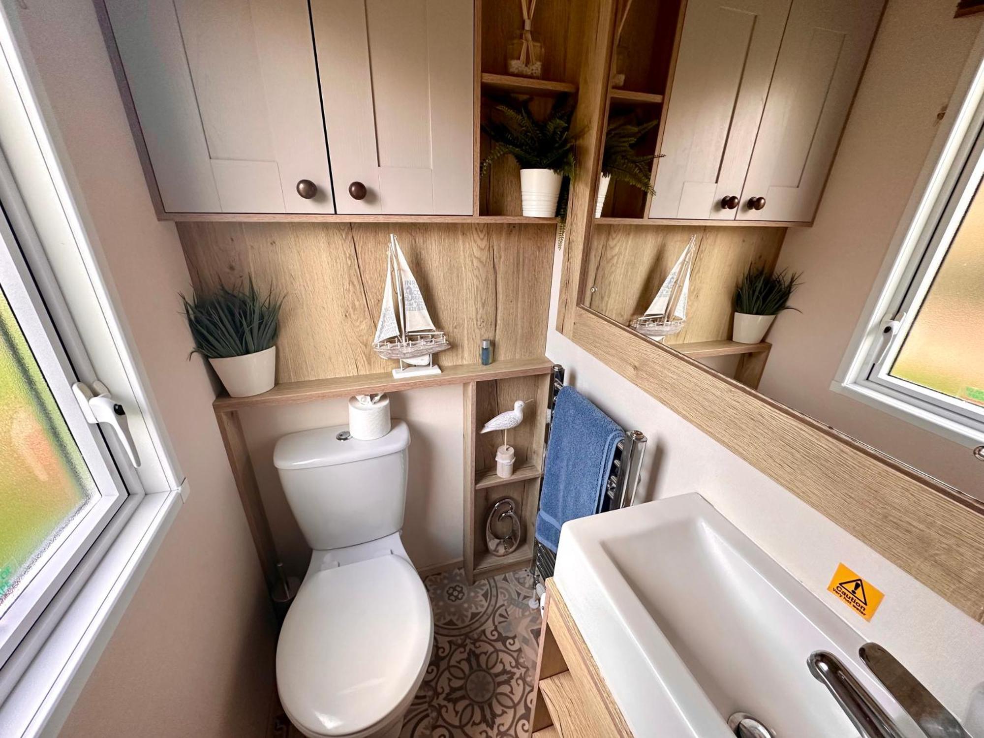 The Boat House, Hot Tub Lodge South Cerney Zewnętrze zdjęcie